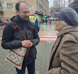 Primarul Polițeanu a oferit martisoare in centrul Ploiestiului