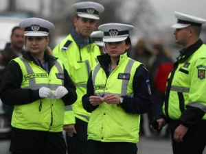 Vrei sa fii POLITISTI? Ai totul aici: locuri libere, conditii, termene