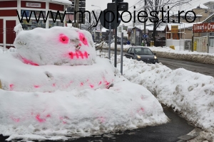 Grafitti pe zapada?! Da, se poate. Se intampla in Ploiesti - vezi FOTO