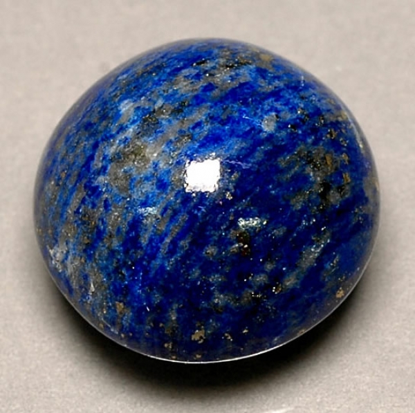 Afla TOTUL despre LAPIS LAZULI, piatra care te apara împotriva atacurilor la nivel psihic