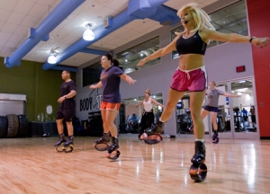 Demonstratie de kangoo jumps la Ploiesti Shopping City. Vezi cand.