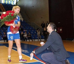  Andreea Dincu cerere casatorie