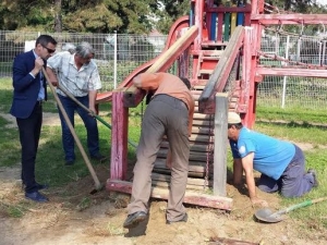 Locurile de joaca intra in reparatie - VEZI UNDE INCEP LUCRARILE