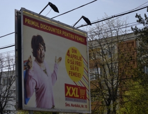 Ce inseamna O SA VREI SA FII FEMEIE - mesajul de pe panourile XXL Ploiesti