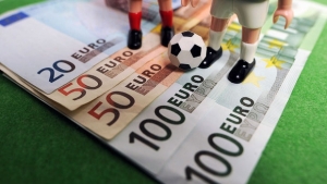 spalare de bani fotbal